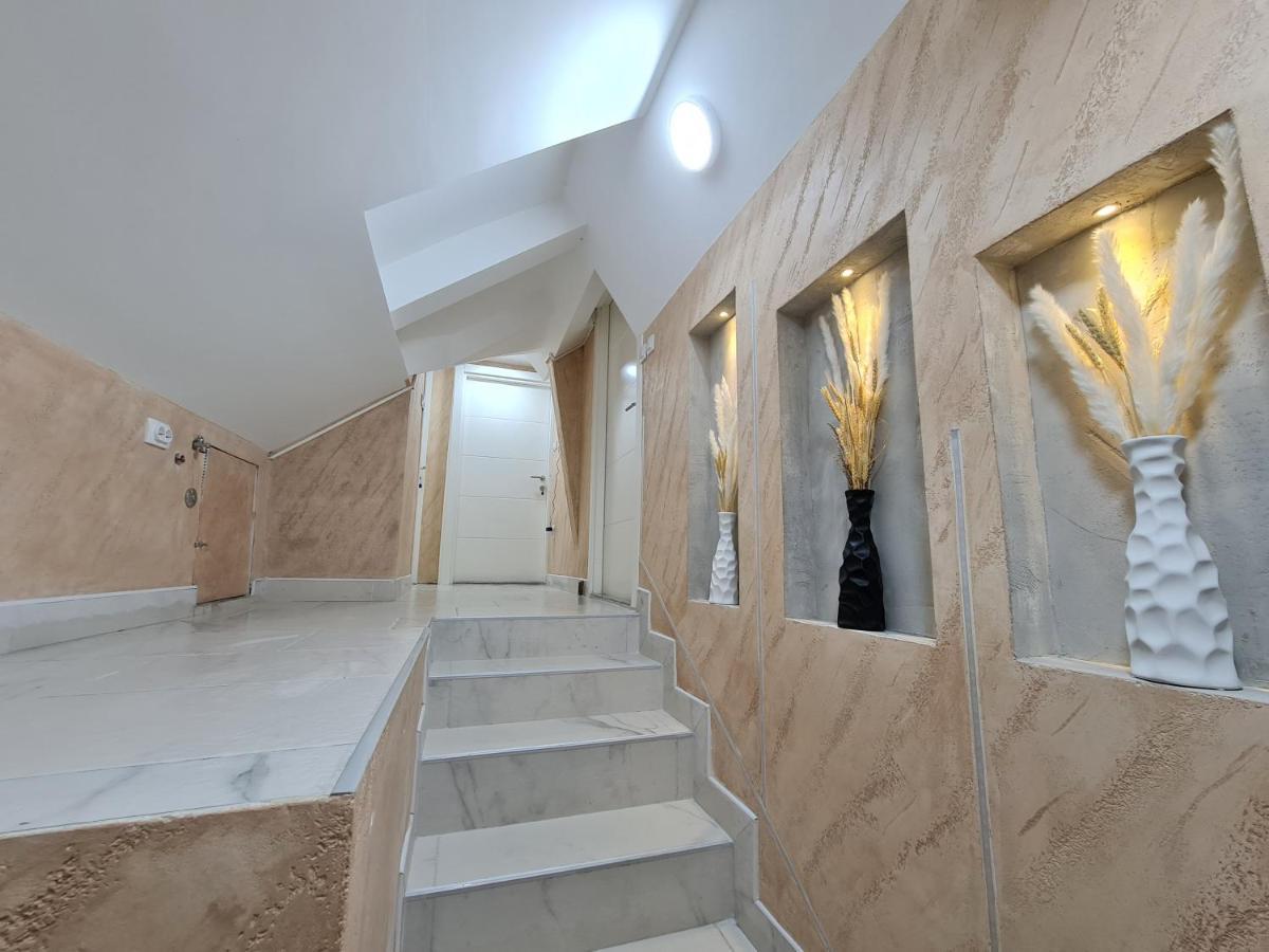 River Side Suites Belgrade Exterior photo